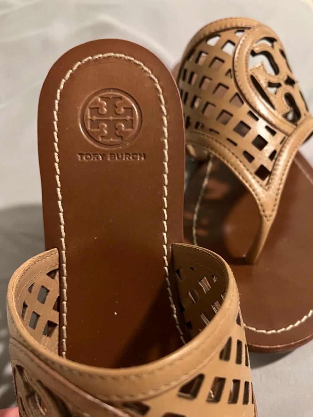 NWOT Tory Burch Beige Tan Leather Logo Cutout Slide Sandals